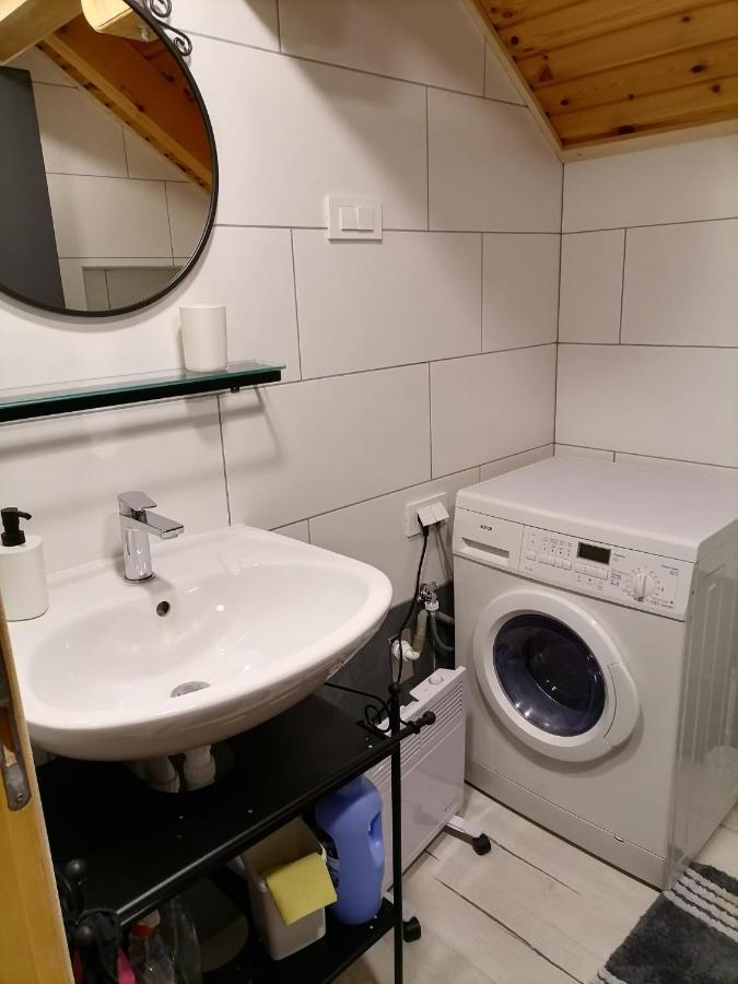Apartman Tonka Otocsán Kültér fotó